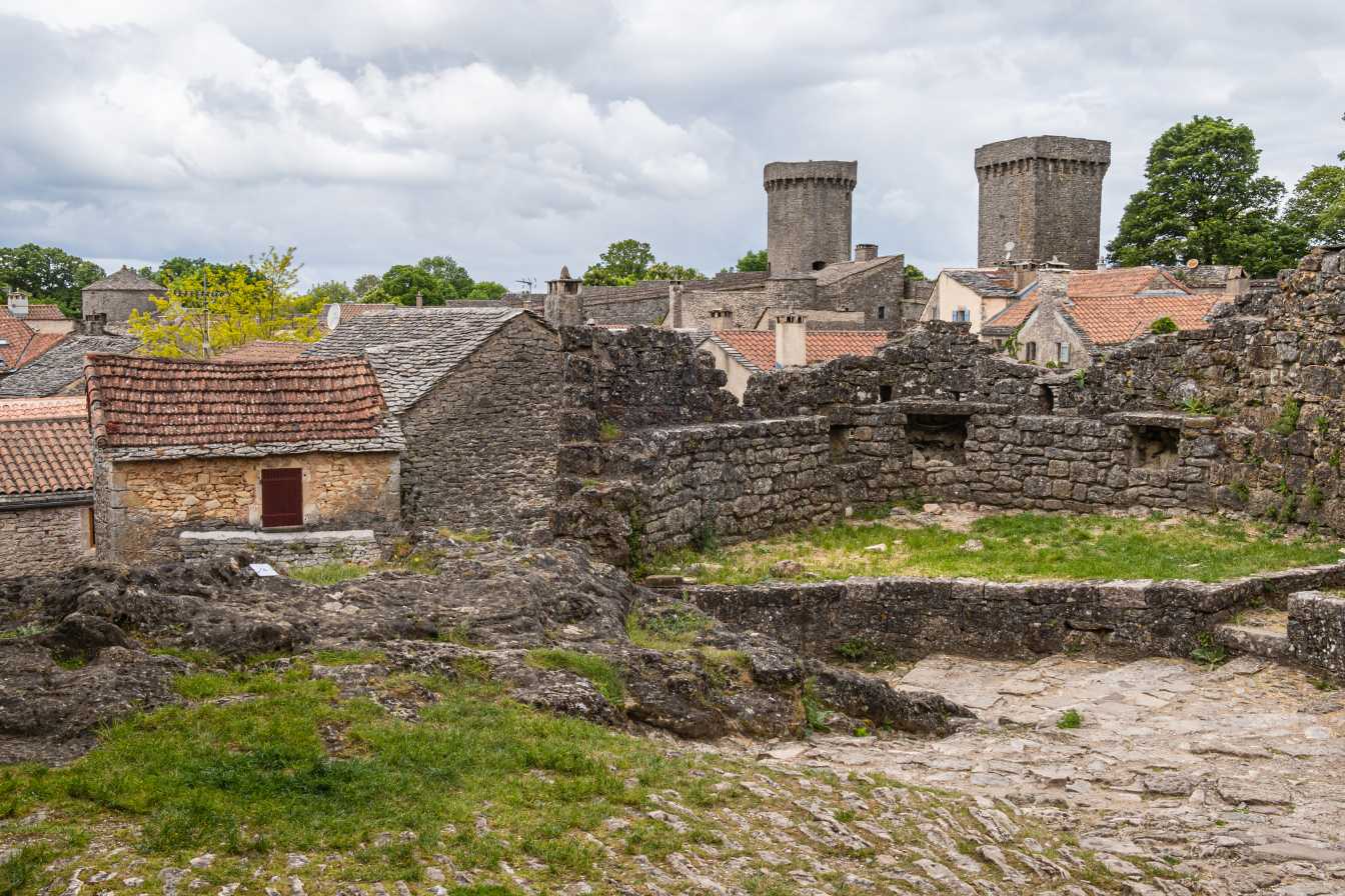 5-plus-beaux-villages-de-picardie-a-explorer-en-2025-joyaux-caches-et-pepites-medievales-3