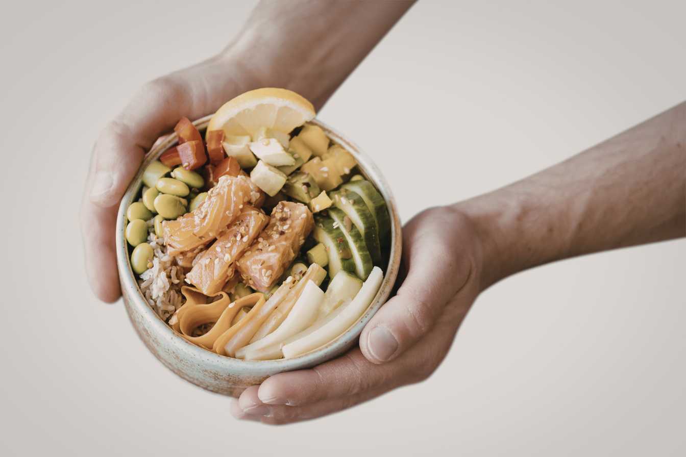 7-sauces-poke-bowl-incontournables-pour-transformer-vos-bols-2